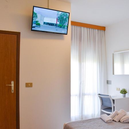 Hotel Umberto リド・ディ・イエゾロ エクステリア 写真