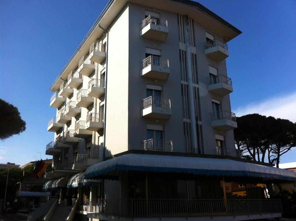 Hotel Umberto リド・ディ・イエゾロ エクステリア 写真